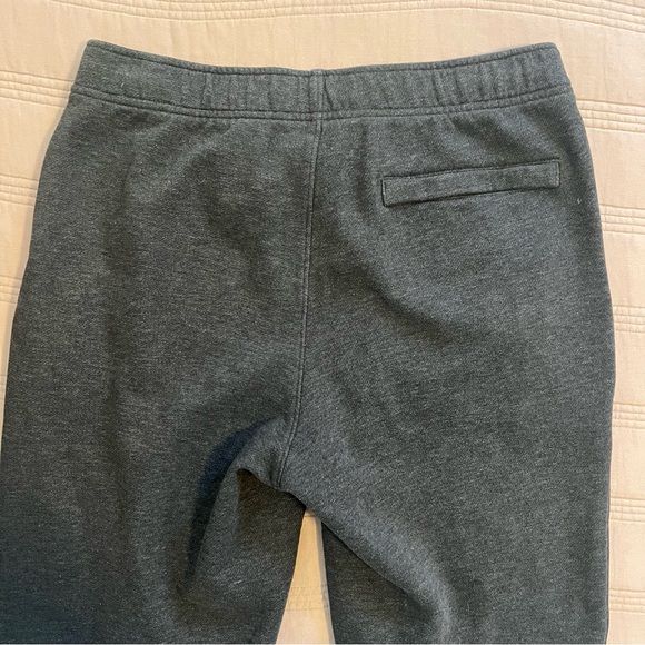 L.L.Bean Men’s Charcoal Gray Sweatpants Size M 32” - Picture 5 of 6